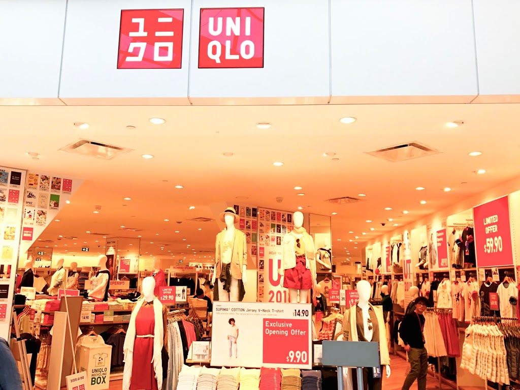 UNIQLO | 6551 No 3 Rd, Richmond, BC V6Y 2B6, Canada | Phone: (604) 330-8107