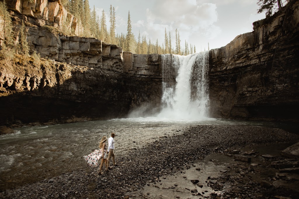 Willow and Wolf Banff Elopement Photographers | 200 Glacier Dr, Canmore, AB T1W 1K6, Canada | Phone: (403) 333-6663