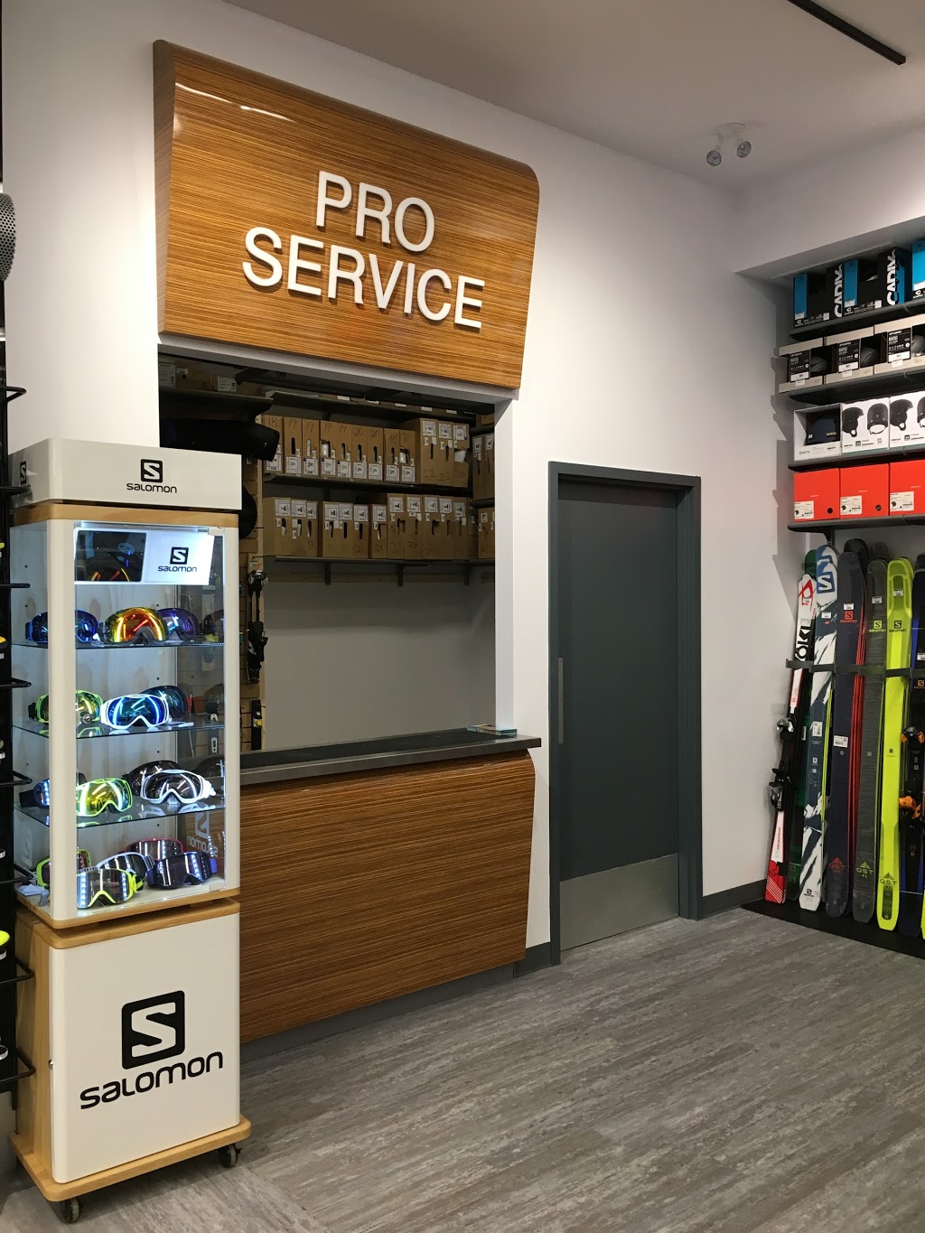 Sports Experts | 346 Rue Principale O, Magog, QC J1X 2A9, Canada | Phone: (819) 843-1331