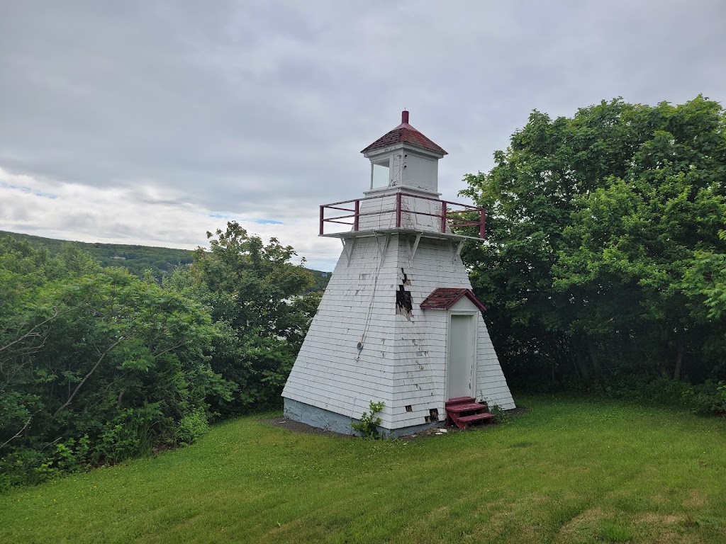 Victoria Beach Lighthouse | 16 Victoria Beach Rd, Granville Ferry, NS B0S 1K0, Canada | Phone: (418) 288-5698