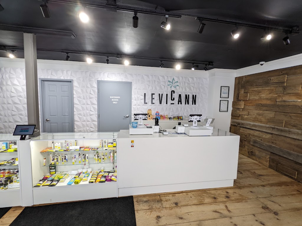 Levicann Cannabis Dispensary Innisfil | 5417 Yonge St Unit 1, Gilford, ON L0L 1R0, Canada | Phone: (905) 775-9420