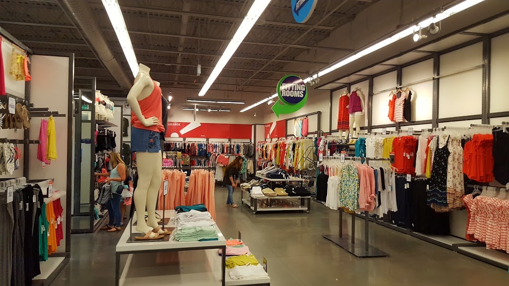 Old Navy Outlet | 8555 Campeau Dr UNIT #520, Ottawa, ON K2T 0K5, Canada | Phone: (613) 831-6006