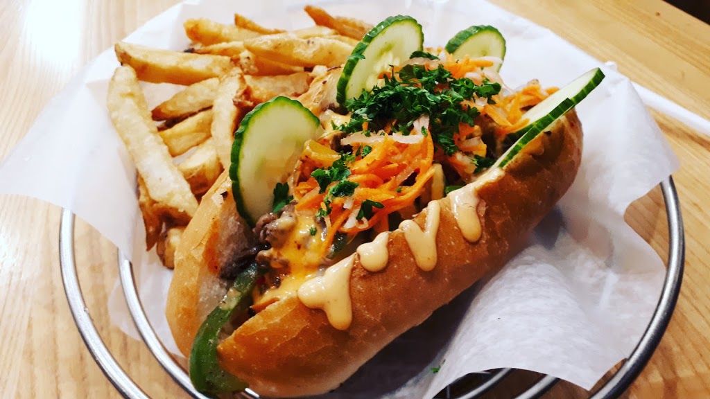 American Cheesesteak Company - Metrotown | 4700 Kingsway e10, Burnaby, BC V5H 4M5, Canada | Phone: (604) 435-8998