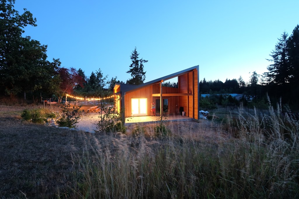 Salty Pear Gallery, Bed and Breakfast & Sauna | 279 Rainbow Rd, Salt Spring Island, BC V8K 2M3, Canada