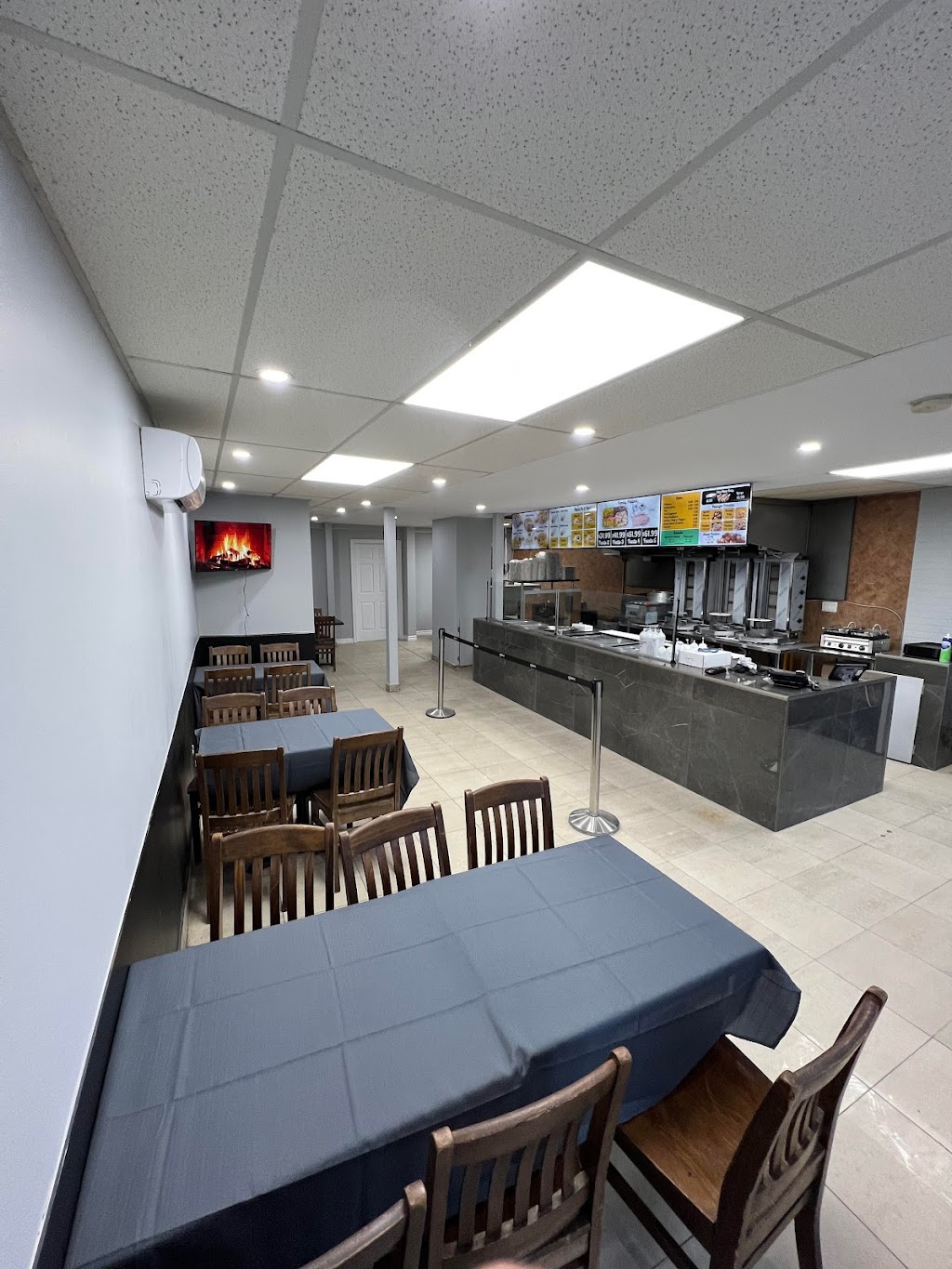 Sheek Shawarma & Grill | 49 Beechwood Ave., Ottawa, ON K1M 1L9, Canada | Phone: (613) 740-0001