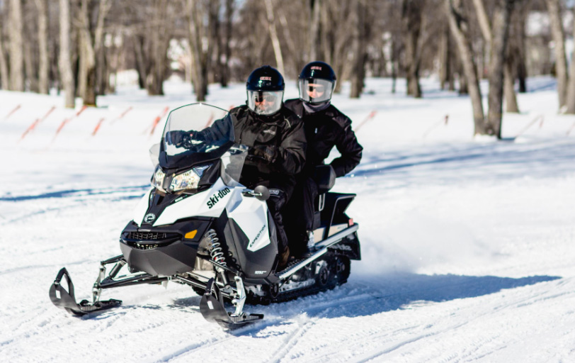 Voyage Motoneige Québec | 7900 A Rue du Marigot, Québec, QC G1G 0A1, Canada | Phone: (418) 800-9177