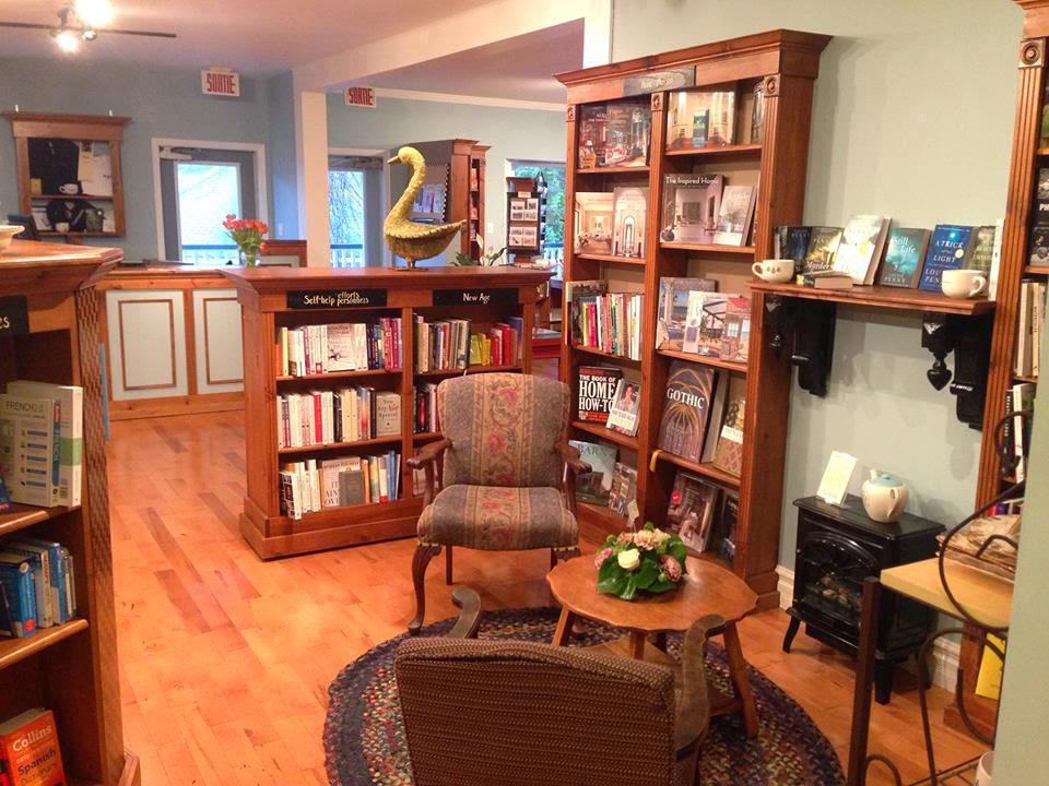 Livres Lac-Brome / Brome Lake Books | 45 Chemin Lakeside, Knowlton, QC J0E 1V0, Canada | Phone: (450) 242-2242