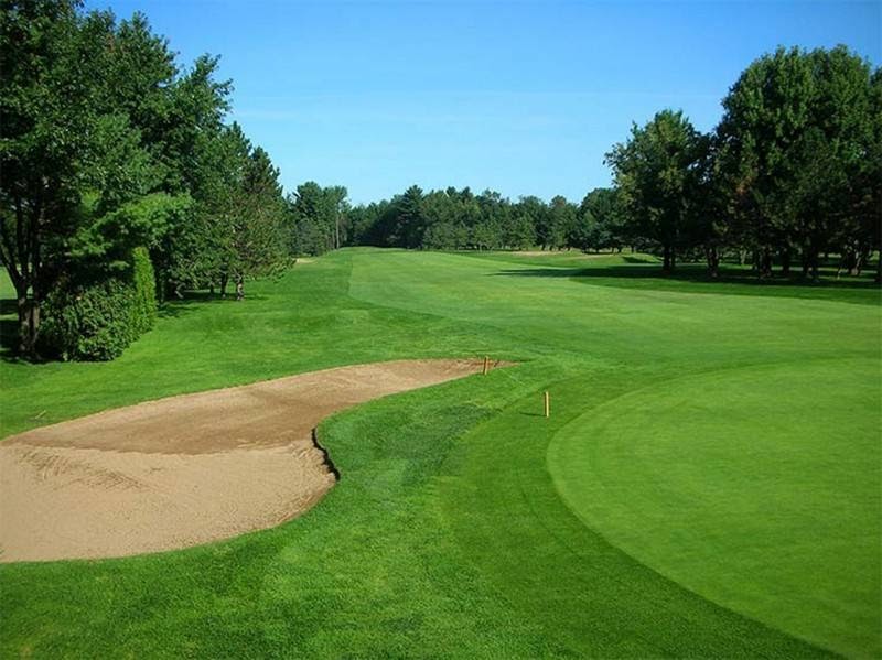 Golf De Lépiphanie | 200 Chemin du Golf, LÉpiphanie, QC J5X 2P6, Canada | Phone: (450) 588-2234