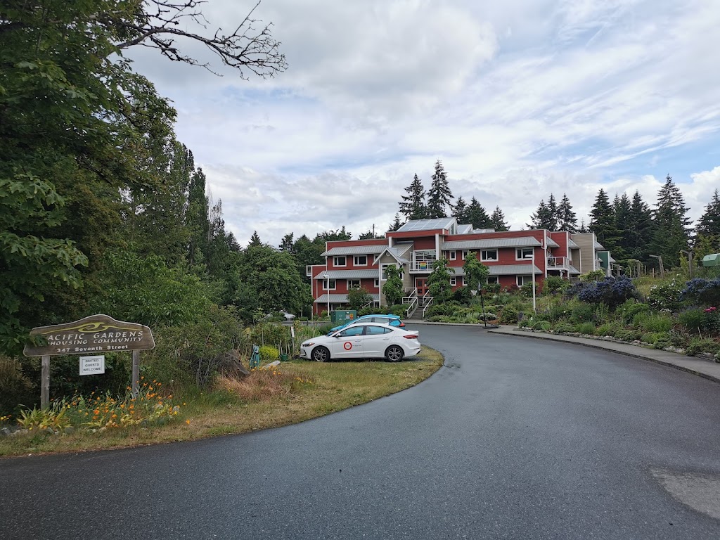 Pacific Gardens Cohousing Community | 347 Seventh St, Nanaimo, BC V9R 1E3, Canada | Phone: (250) 754-3060