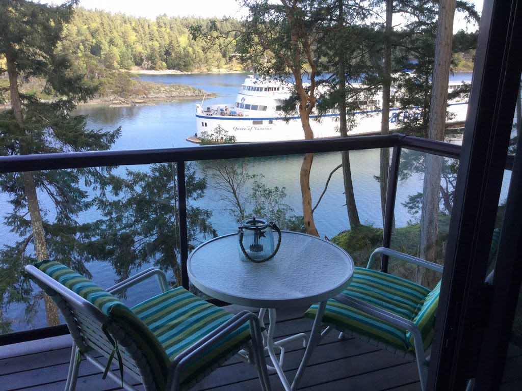 Salt Spring Waterfront B&B | 121 Scott Point Dr, Salt Spring Island, BC V8K 2R1, Canada | Phone: (250) 815-5150