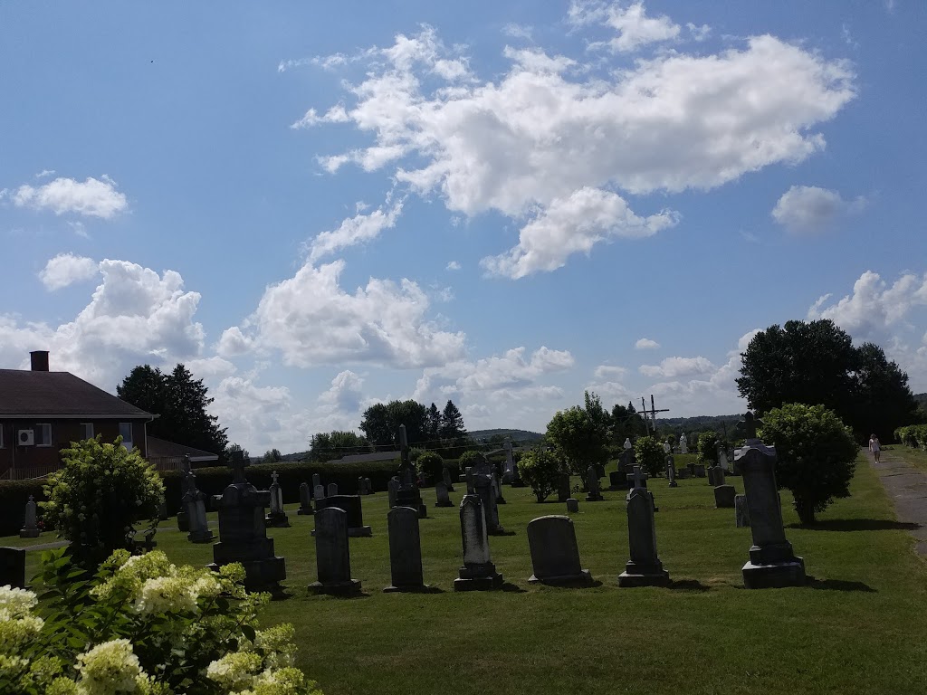 cimetiere de valcourt | Valcourt, QC J0E 2L0, Canada