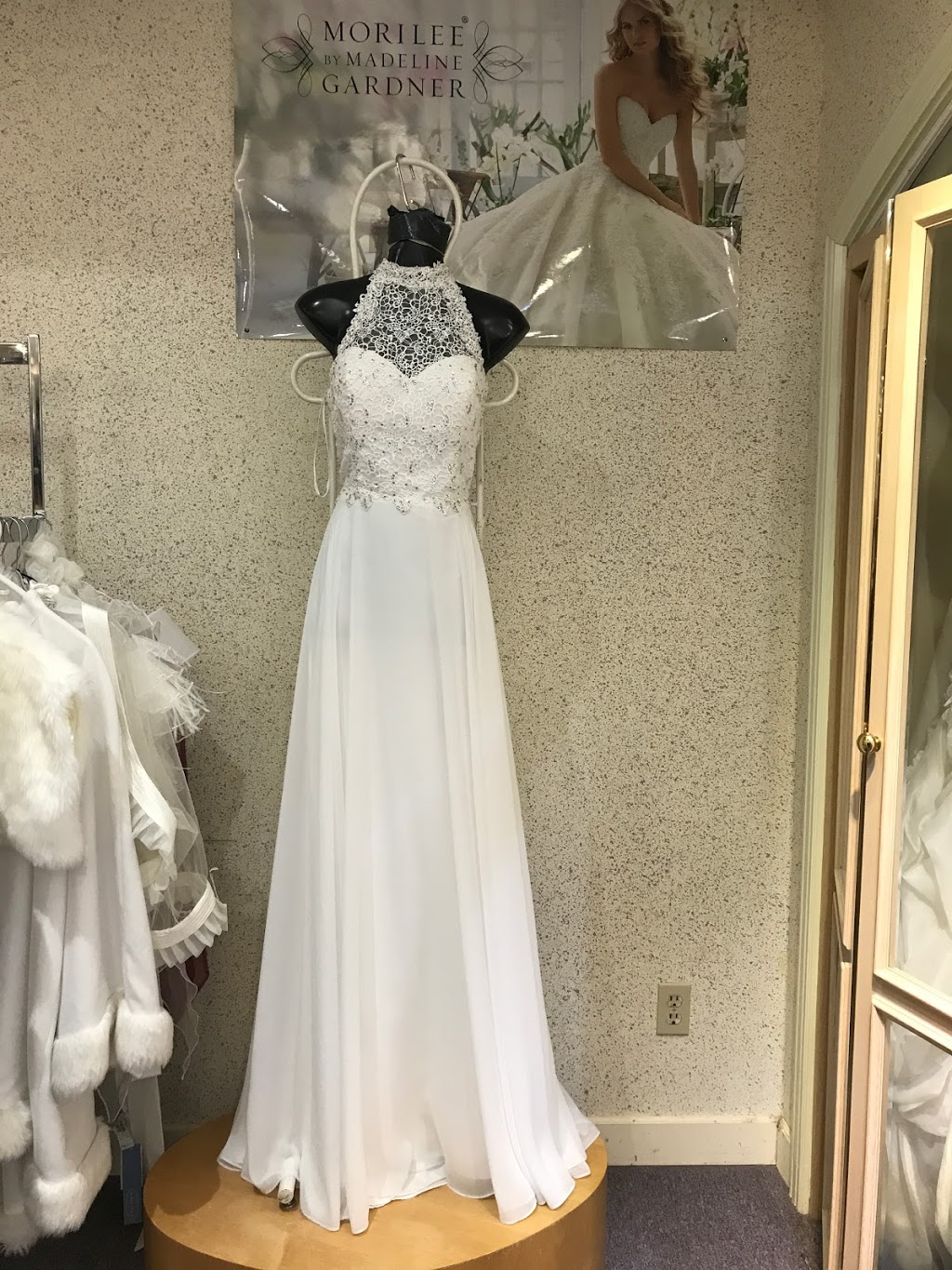 Joanna’s Bridal | 1571 Sandhurst Cir Unit 112, Scarborough, ON M1V 1V2, Canada | Phone: (416) 299-7274