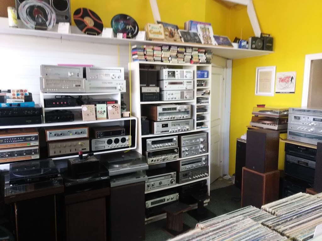 Old Speakers | 334 King St, Welland, ON L3B 4M3, Canada | Phone: (289) 990-3378