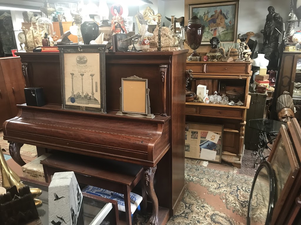 Good Bones Antiques | 50 Canvarco Rd, East York, ON M4G 1L3, Canada | Phone: (416) 423-1555