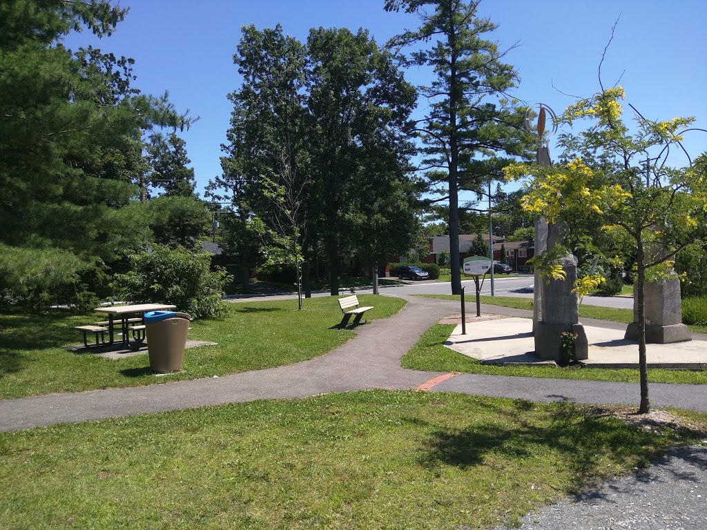 Parc Sainte-Thérèse | 113 Rue Sainte-Thérèse, Gatineau, QC J9A 2N5, Canada | Phone: (819) 503-8500