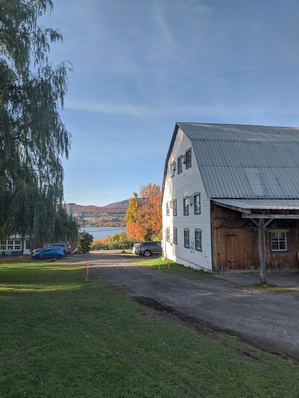 Ferme Le Beau Markon | 2704 Chem. Royal, Sainte-Famille, QC G0A 3P0, Canada | Phone: (418) 829-0289