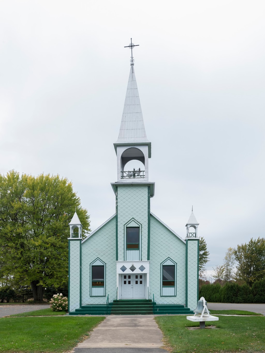 Presbytere St-Thomas-De-Caxton | 391 Av De Saint-Thomas-De-Caxt, Saint-Barnabé-Nord, QC G0X 2K0, Canada | Phone: (819) 296-3875