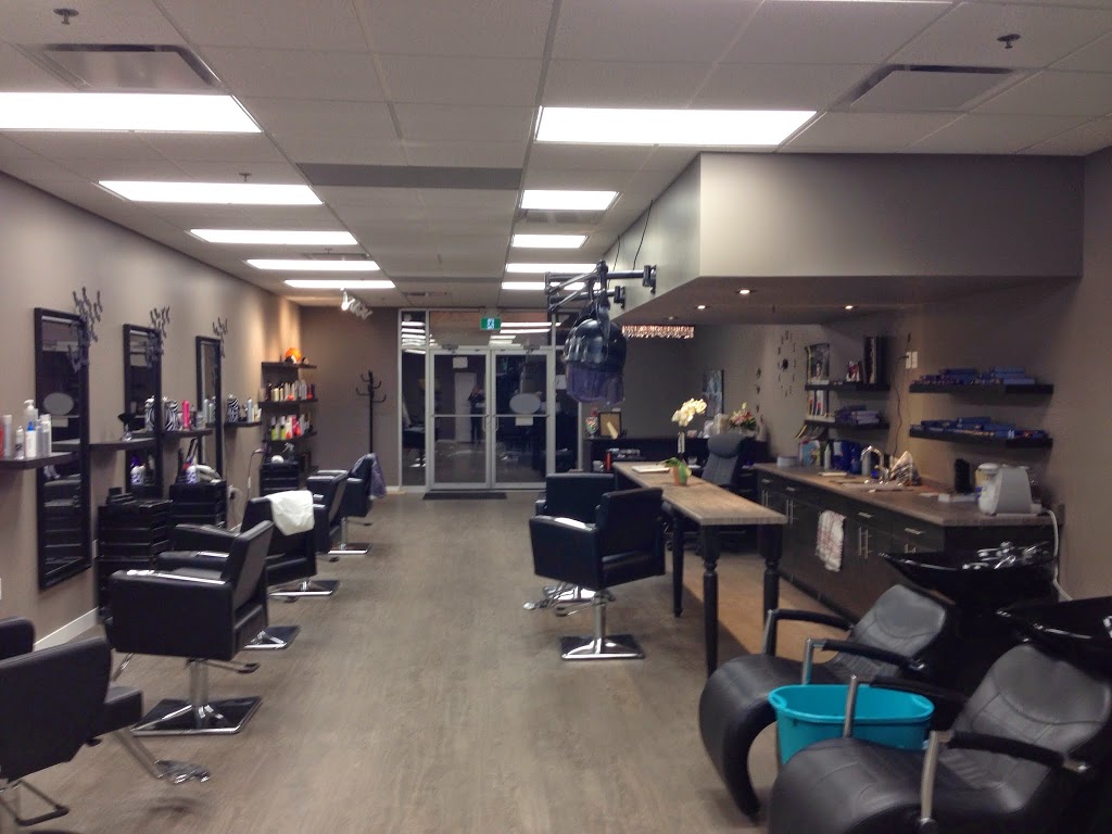 Hot on Top Salon | 1717 Badham Blvd, Regina, SK S4P 0L9, Canada | Phone: (306) 522-1053