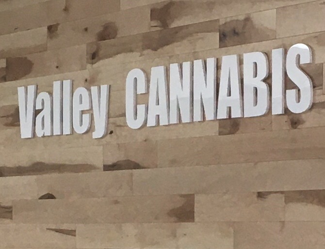 Valley CANNABIS | 820 Pembroke St E, Pembroke, ON K8A 3M2, Canada | Phone: (613) 629-0420