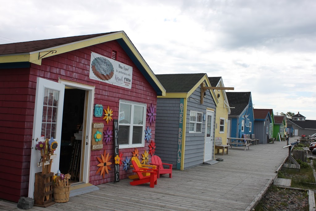 Pumpkin Village | 34 Government Wharf Rd, Eastern Passage, NS B3G 1M7, Canada | Phone: (902) 223-4852