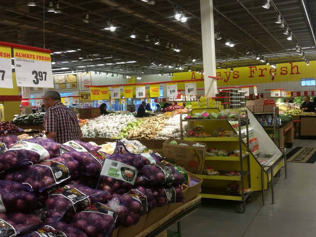 Vinces No Frills | 1631 Rutherford Rd, Concord, ON L4K 0C1, Canada | Phone: (866) 987-6453