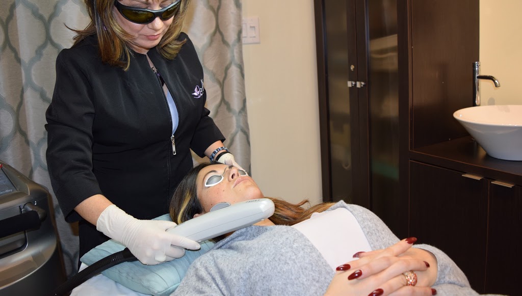 Allura Skin & Laser Centre | 2 Brant Ave, Mississauga, ON L5G 3N8, Canada | Phone: (905) 274-2900