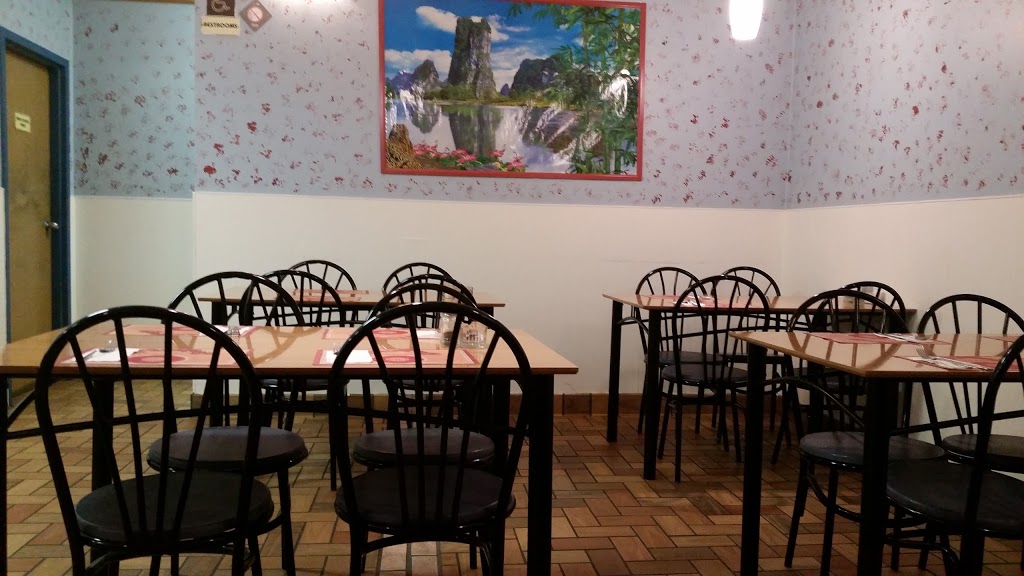 Comodo Chinese Restaurant | 797 McLeod Ave, Winnipeg, MB R2G 0Y4, Canada | Phone: (204) 663-9333