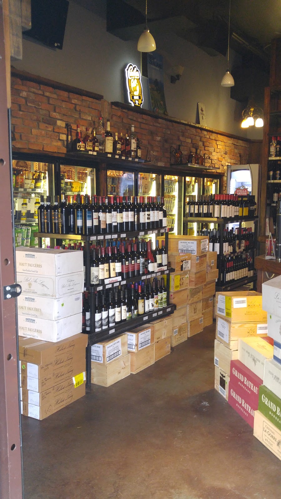 Kingswood Liquor Store | 9371 No 5 Rd, Richmond, BC V7A 4E1, Canada | Phone: (778) 297-4344