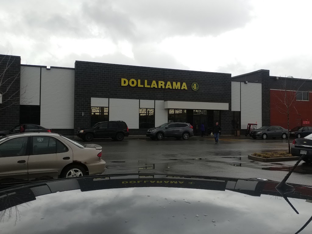 Dollarama | 1532 Rue Sherbrooke, Plaza Sherbrooke, Magog, QC J1X 2T3, Canada | Phone: (819) 868-1667