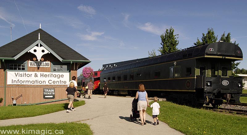 Visitor & Heritage Information Centre | 10 Father David Bauer Dr, Waterloo, ON N2L 6M3, Canada | Phone: (519) 885-2297