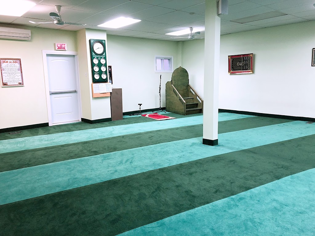 LaSalle Mosque | 9023 Rue Airlie, LaSalle, QC H8R 2A4, Canada | Phone: (514) 367-5858