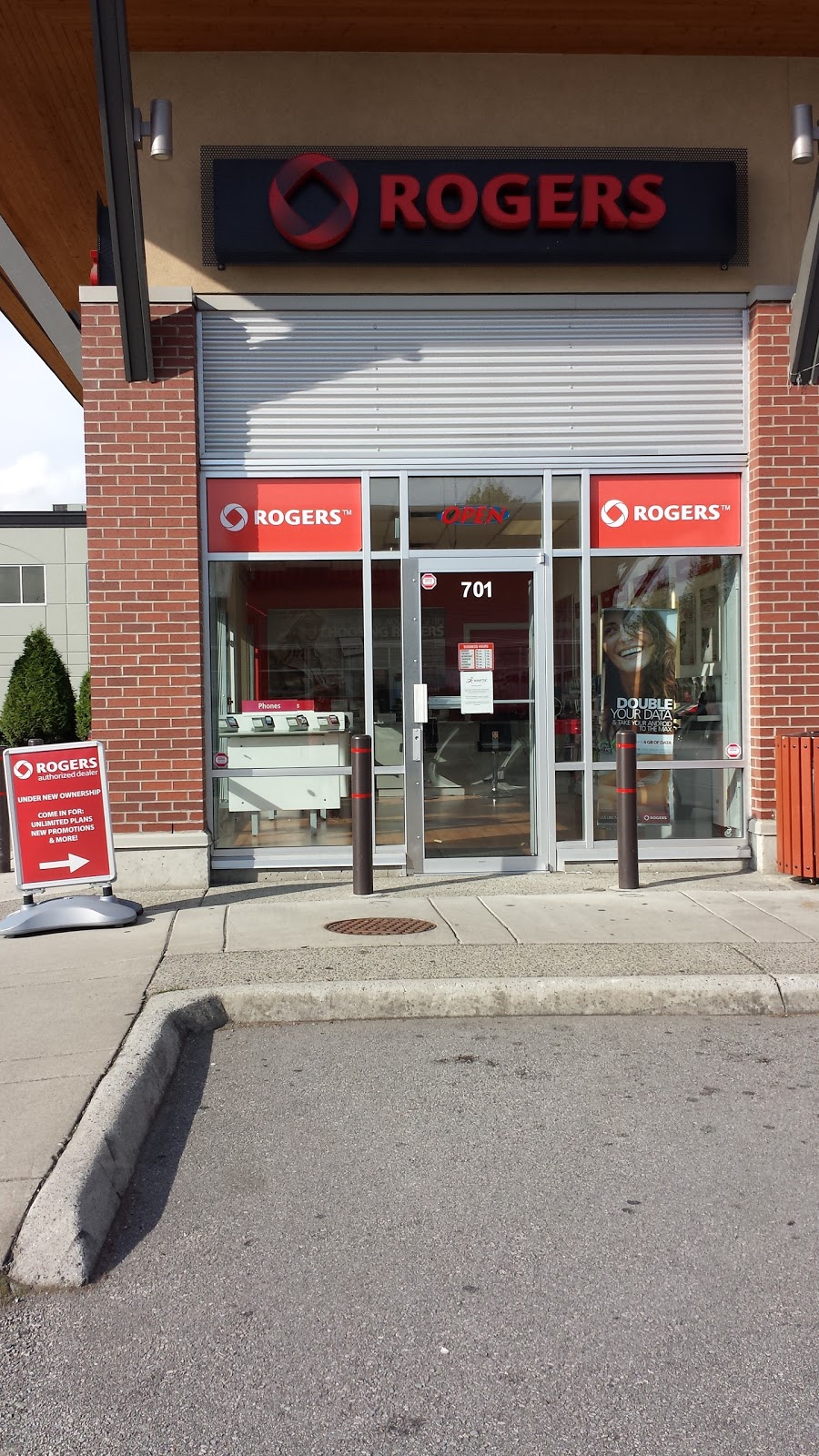 Rogers Dealer - Kinetic Wireless | 6476 176 St, Surrey, BC V3S 4G3, Canada | Phone: (778) 571-0776