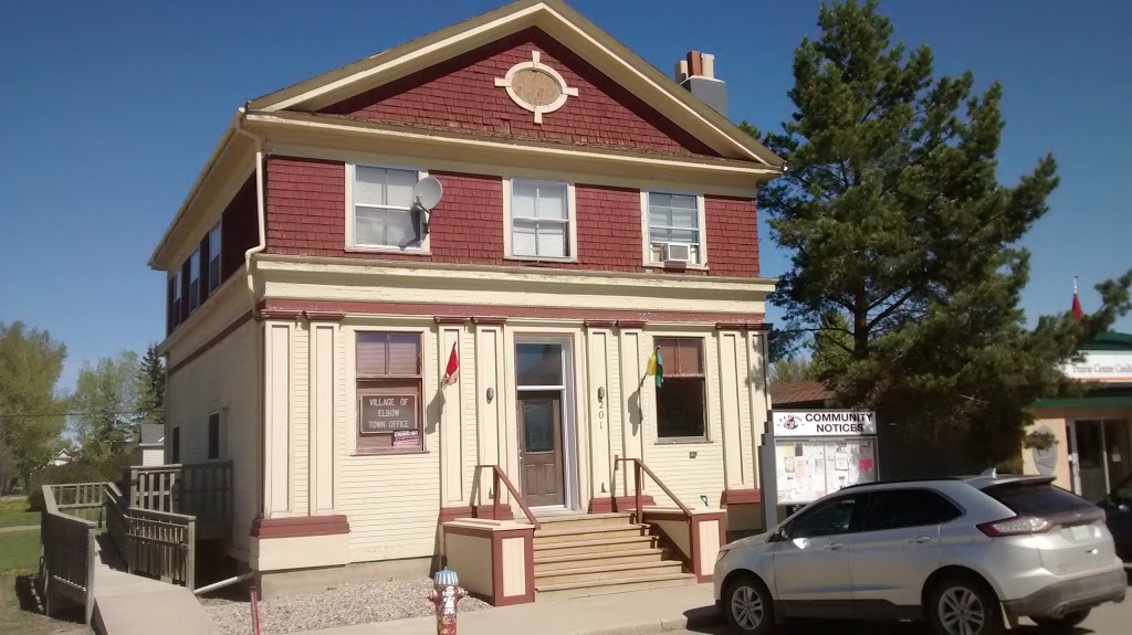 Elbow Hotel | 356 Saskatchewan St, Elbow, SK S0H 1J0, Canada | Phone: (306) 854-2214