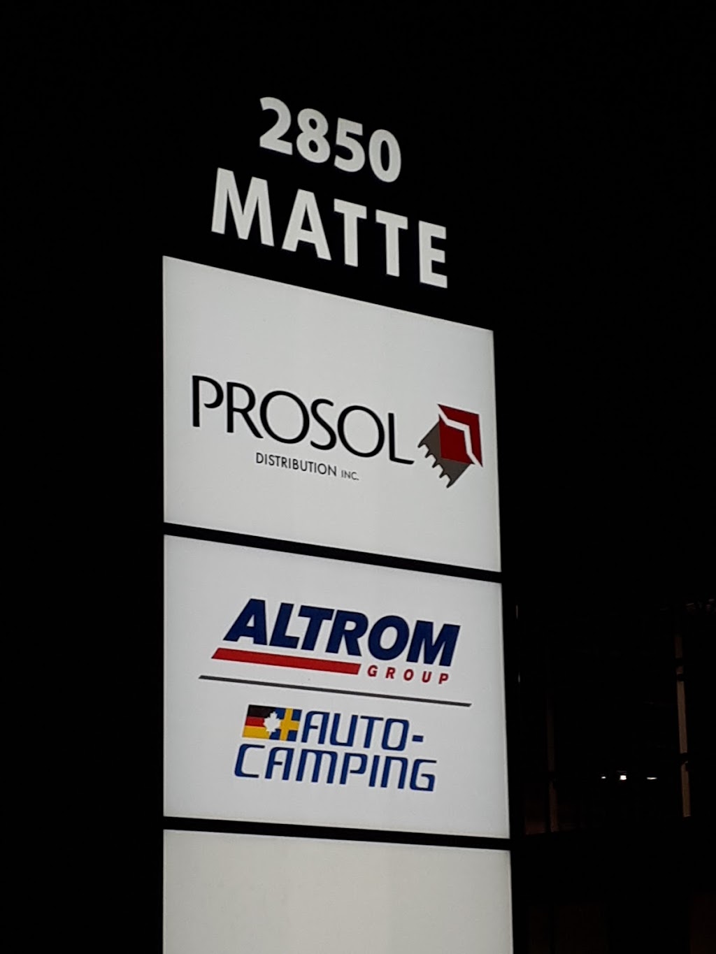 Auto Camping | 2850 Boul Matte, Brossard, QC J4Y 0R7, Canada | Phone: (450) 659-4184