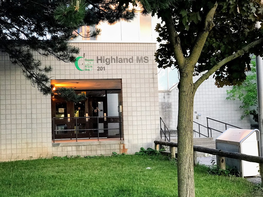 Highland Middle School | 201 Cliffwood Rd, North York, ON M2H 3B5, Canada | Phone: (416) 395-3040