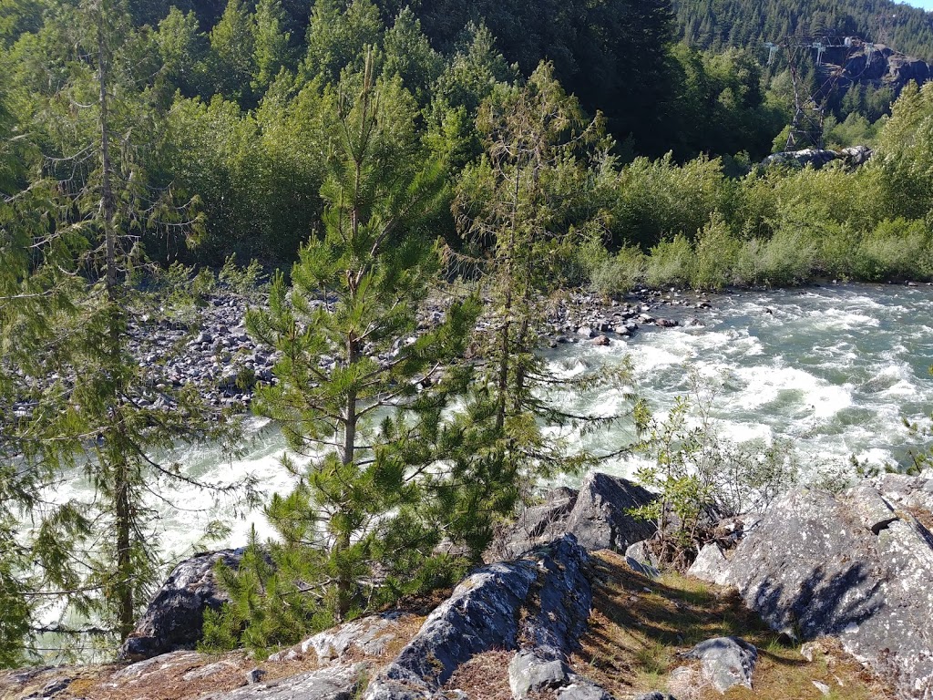 Pull-off | 840 Sea-to-Sky Hwy, Squamish, BC V8B 0P6, Canada