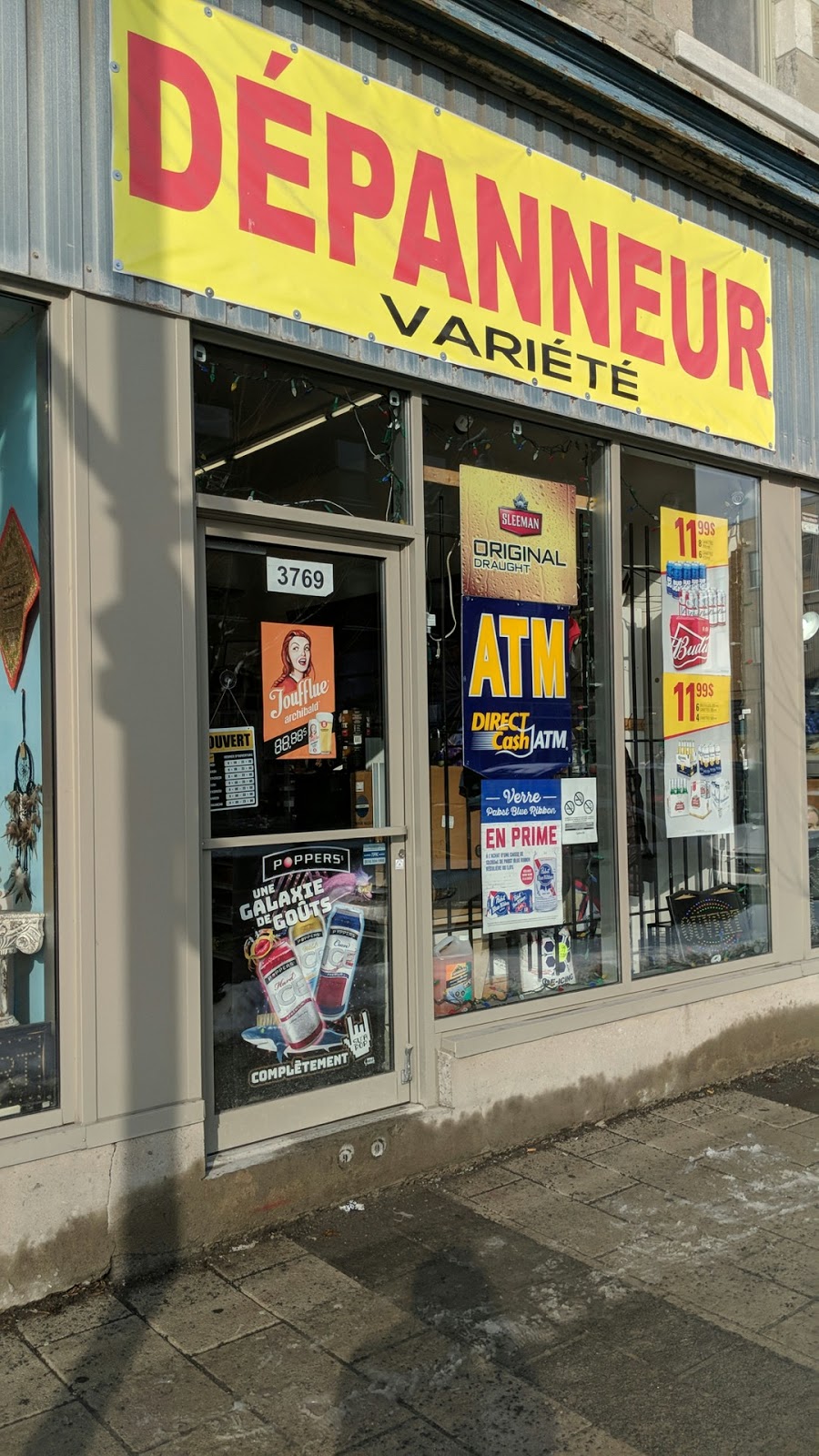 Dépanneur Variété | 3769 Rue Notre-Dame Ouest, Montréal, QC H4C 1P8, Canada | Phone: (514) 932-3223