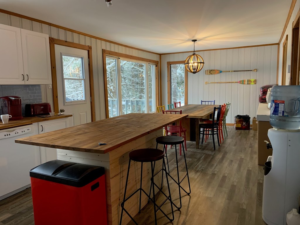 Chalet Chic Escale & Spa | 810 Chemin du Lac de lAbies, Labelle, QC J0T 1H0, Canada | Phone: (450) 712-0202