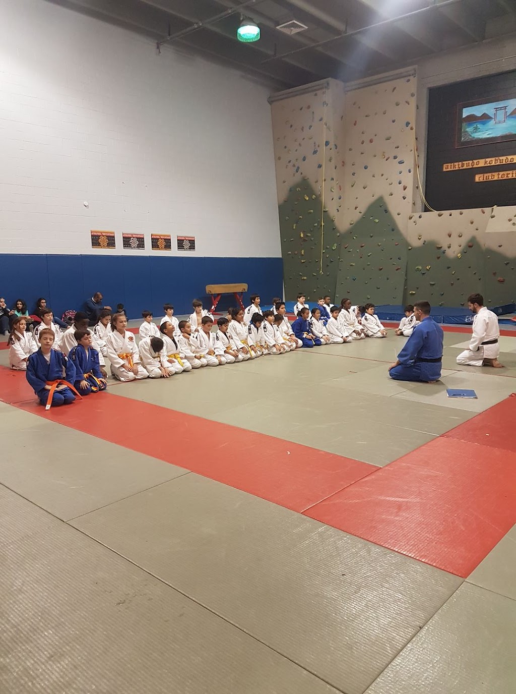 Club de Judo Olympique | 3875 Grande Allée, Saint-Hubert, QC J4T 2V8, Canada | Phone: (450) 466-7222