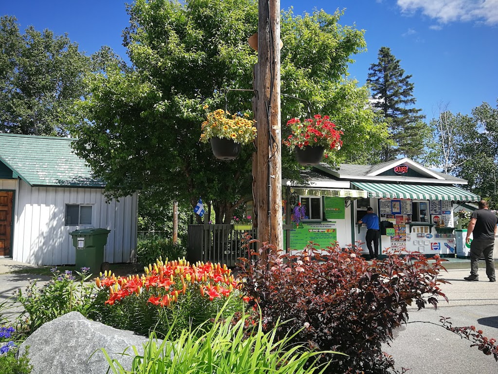 Halte Gourmande "La Friterie" | 448 QC-172, Sacré-Coeur, QC G0T 1Y0, Canada | Phone: (418) 236-9473