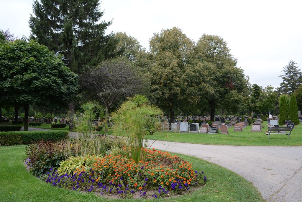 Greenwood Cemetery | 1030 Greenwood Dr, Burlington, ON L7T 3P6, Canada | Phone: (905) 335-7765