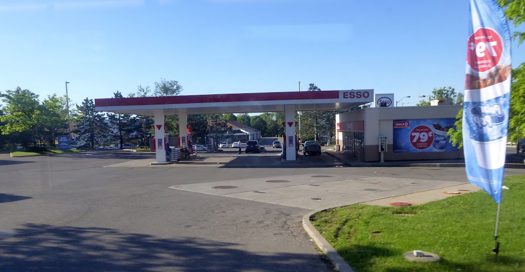 Esso | 261 Dixon Rd, Etobicoke, ON M9P 2M4, Canada | Phone: (416) 240-7717