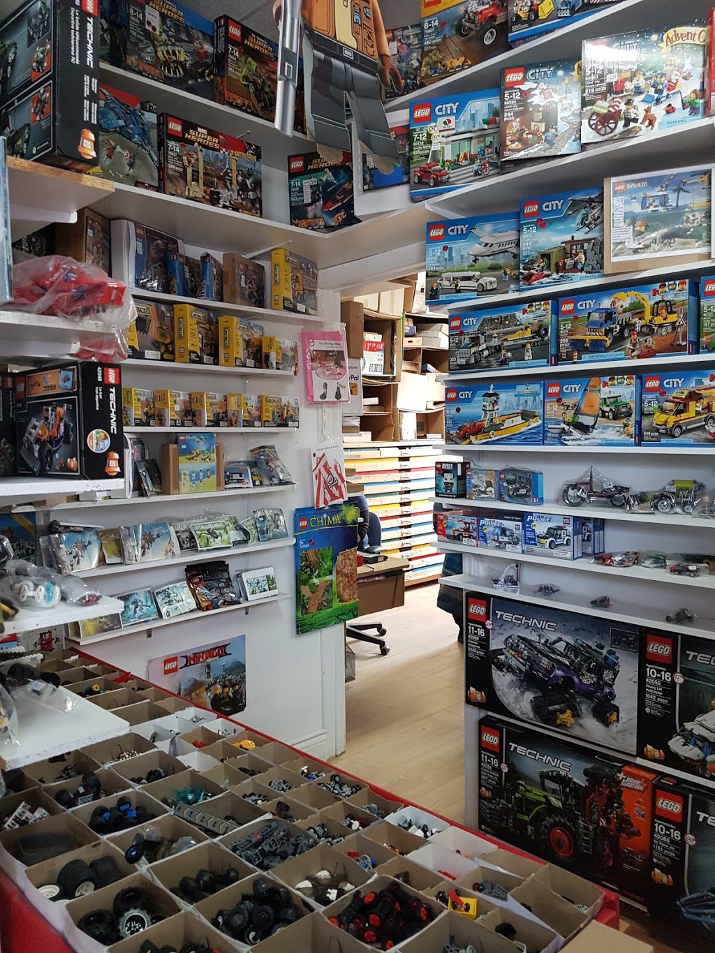 Briques TOYS Jouets | 190-B Avenue Eugène-Lamontagne, Québec, QC G1L 2C4, Canada | Phone: (418) 476-7975