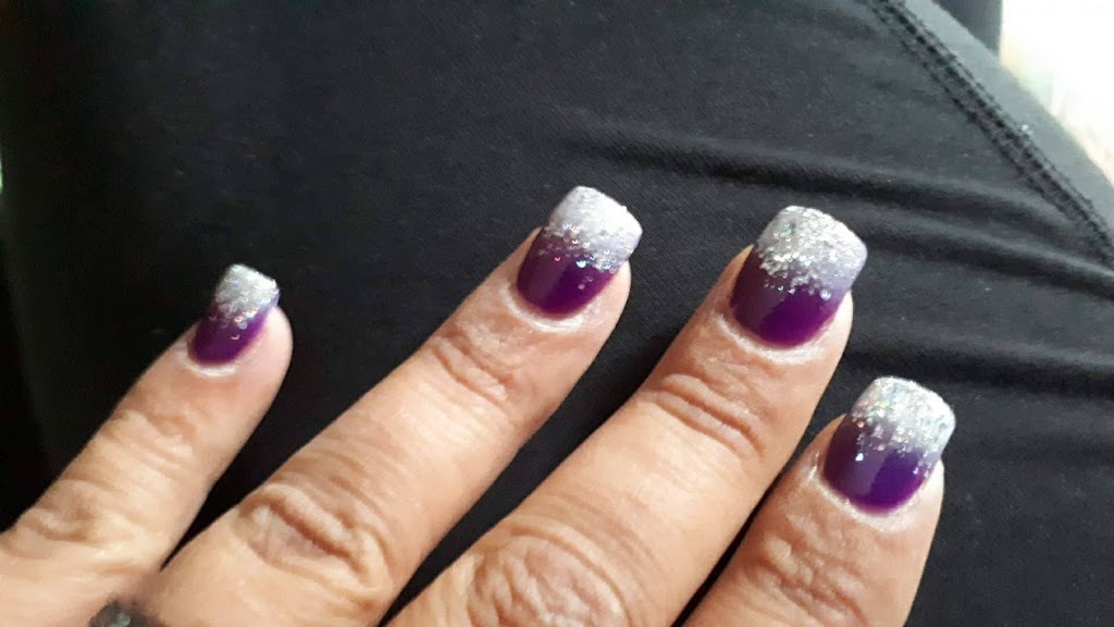 Famous Nails | 102 Tillson Ave, Tillsonburg, ON N4G 3A1, Canada | Phone: (519) 688-1748