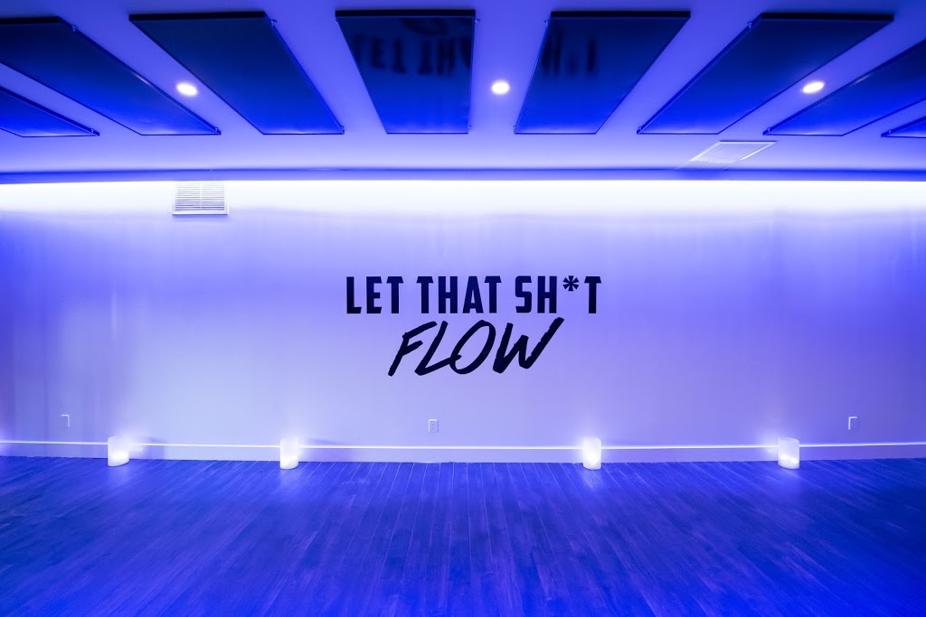 6IX FLOW | 802 Dundas St W 3rd Floor, Toronto, ON M6J 1V3, Canada | Phone: (416) 901-7746