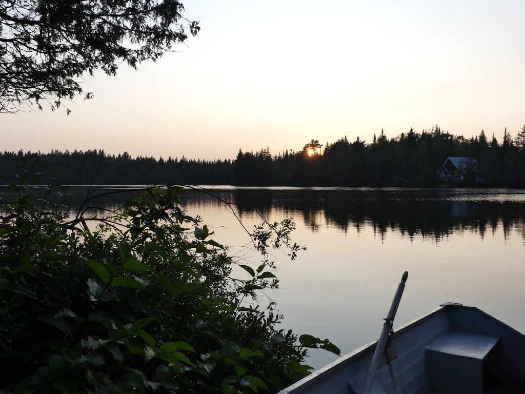 Domaine du lac des cèdres | 68 Chemin du Lac-des-Cèdres, Saint-Damien-de-Buckland, QC G0R 2Y0, Canada | Phone: (418) 642-2955