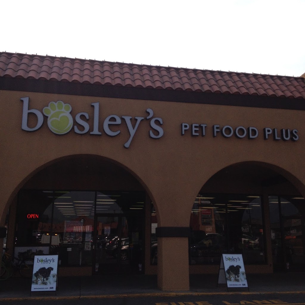 Bosleys by Pet Valu | 3155 Lakeshore Rd, Kelowna, BC V1W 3S9, Canada | Phone: (250) 868-3966