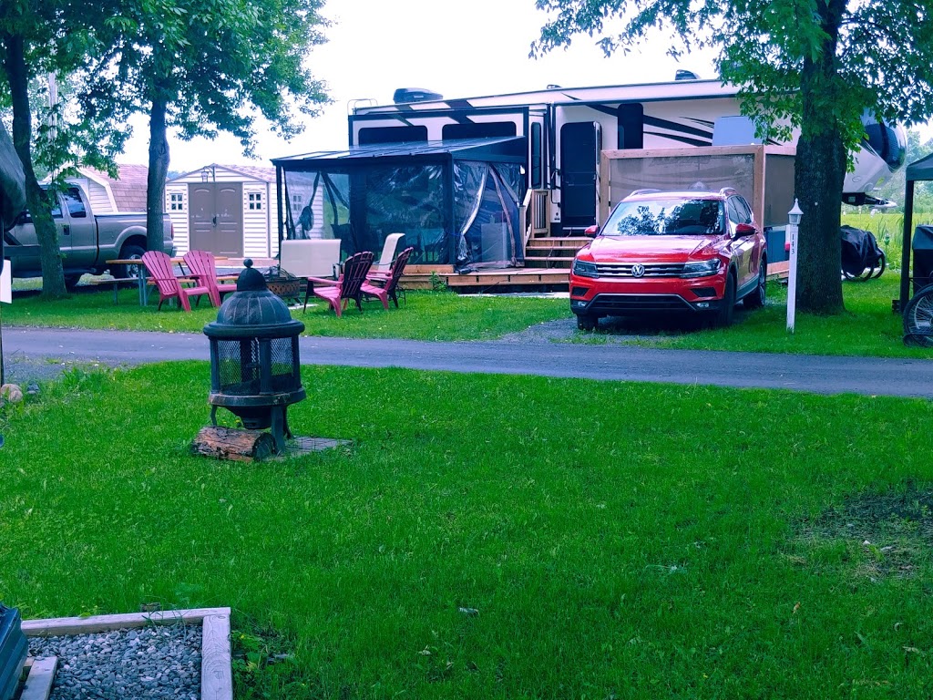 Camping Belle-Vue | 6940 Route de Pointe Platon, Sainte-Croix, QC G0S 2H0, Canada | Phone: (418) 926-3482