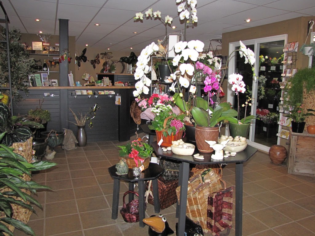 Fresh N Fabulous Flowers and Gifts | 110 Islewood Dr, Bowser, BC V0R 1G0, Canada | Phone: (250) 752-8856