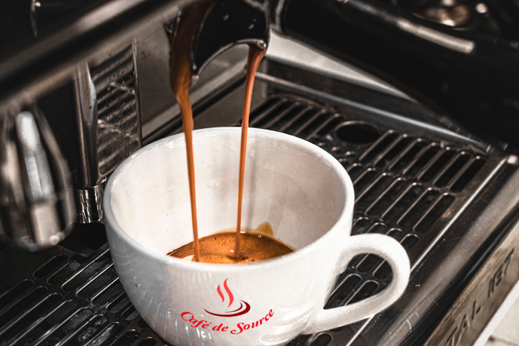 Café de Source | 4499 Boulevard des Sources, Roxboro, QC H8Y 3C1, Canada | Phone: (514) 624-4600